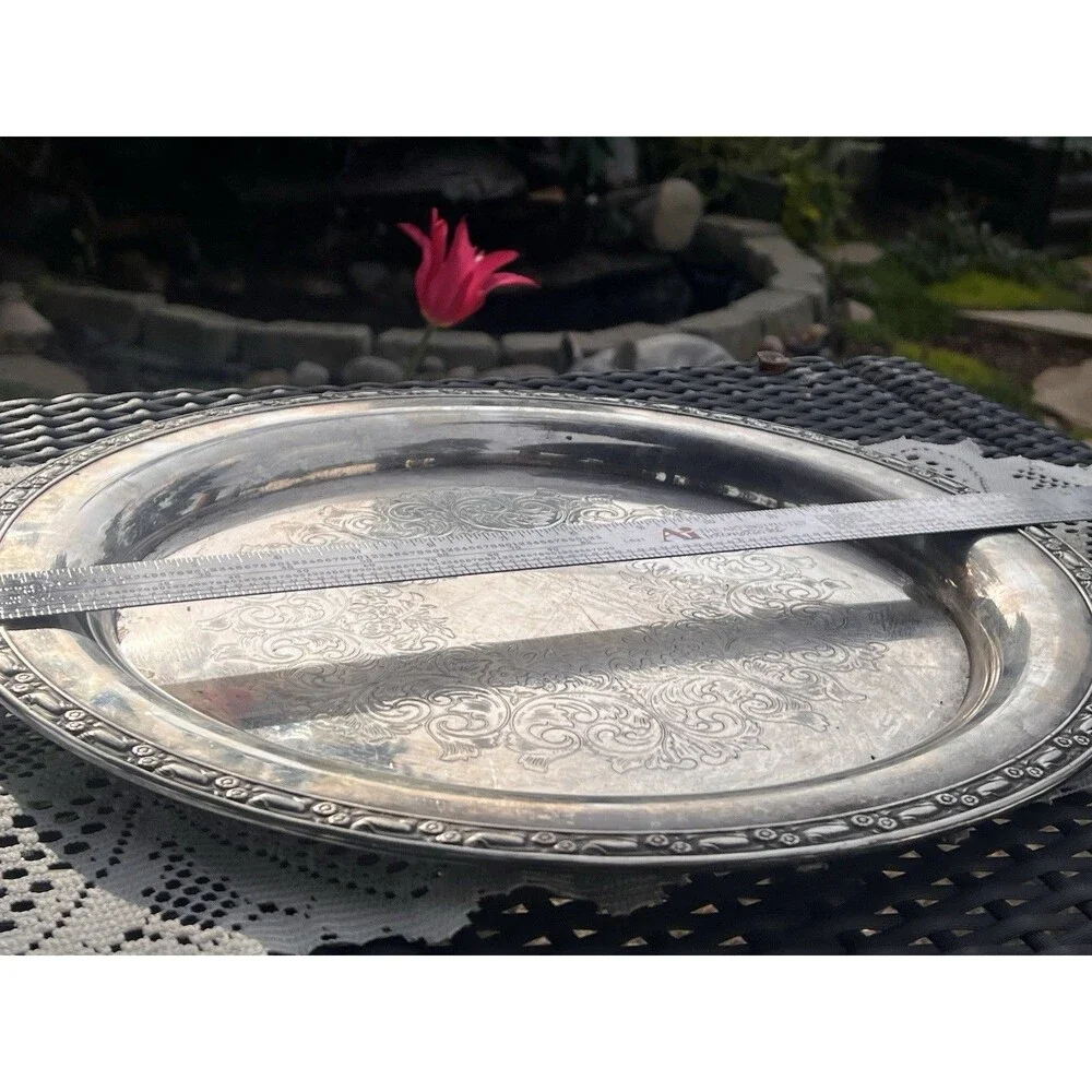 Vintage Oneida Silversmiths 15 Inch Round Serving Tray Platter Silverplated